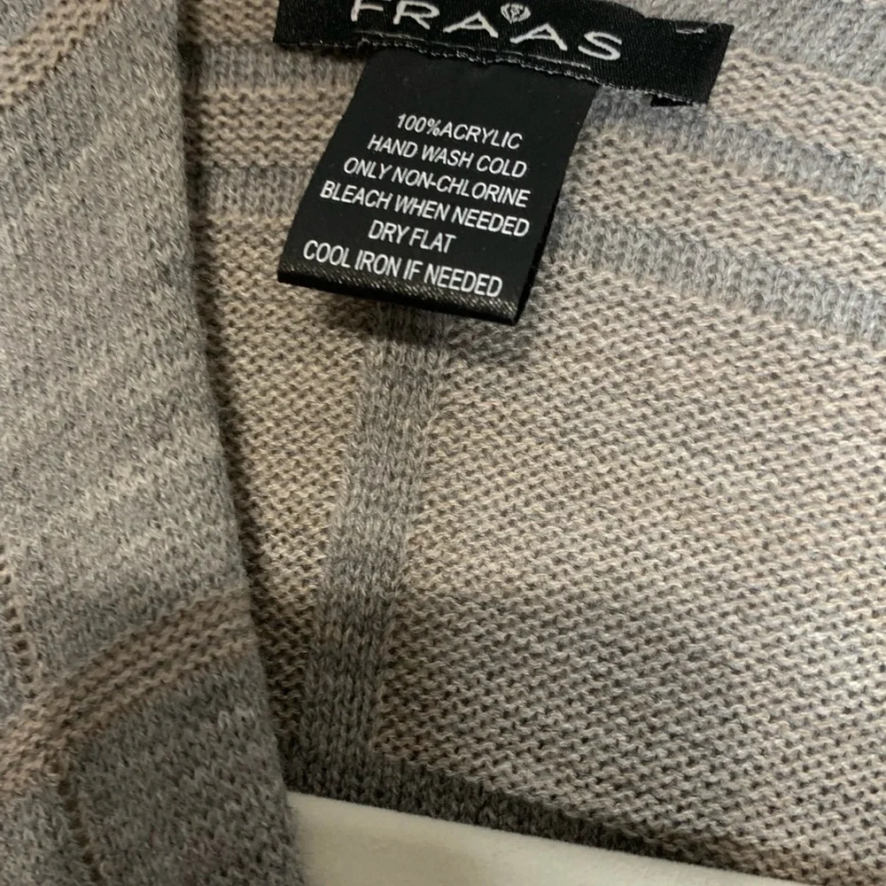 FRAAS grey and taupe woven plaid acrylic kaftan wrap.‎ OSFA